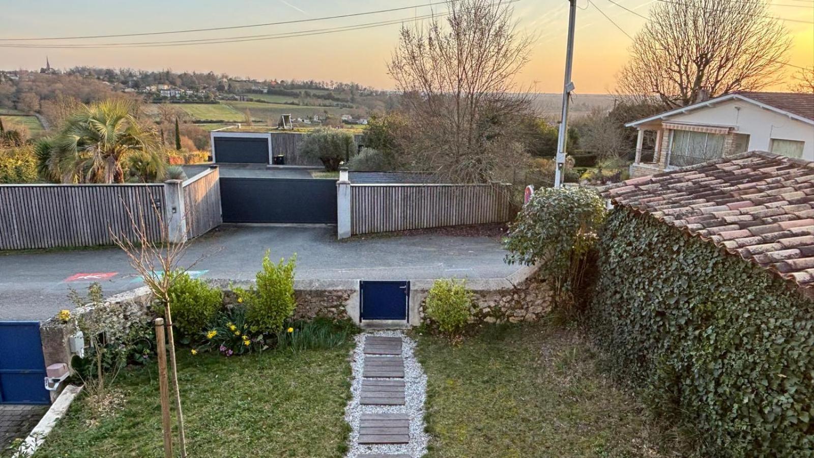 Maison De Charme Avec Jardin Et Terrasse Camblanes-et-Meynac Extérieur photo